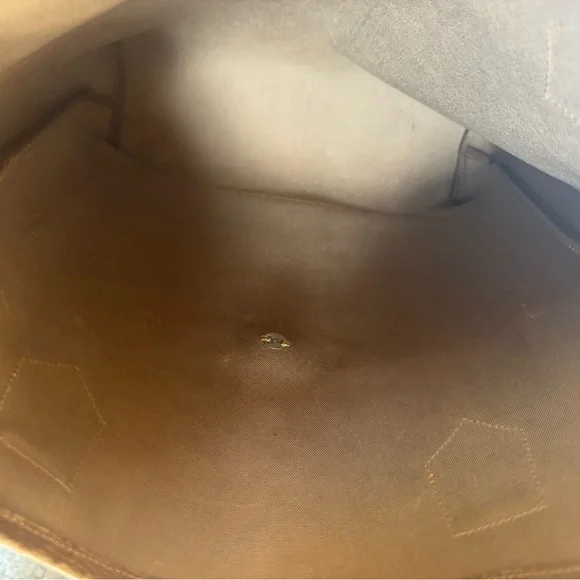 Gucci Vintage GG Plus Sherryline Tote/Handbag W/COA. - Picture 5 of 16